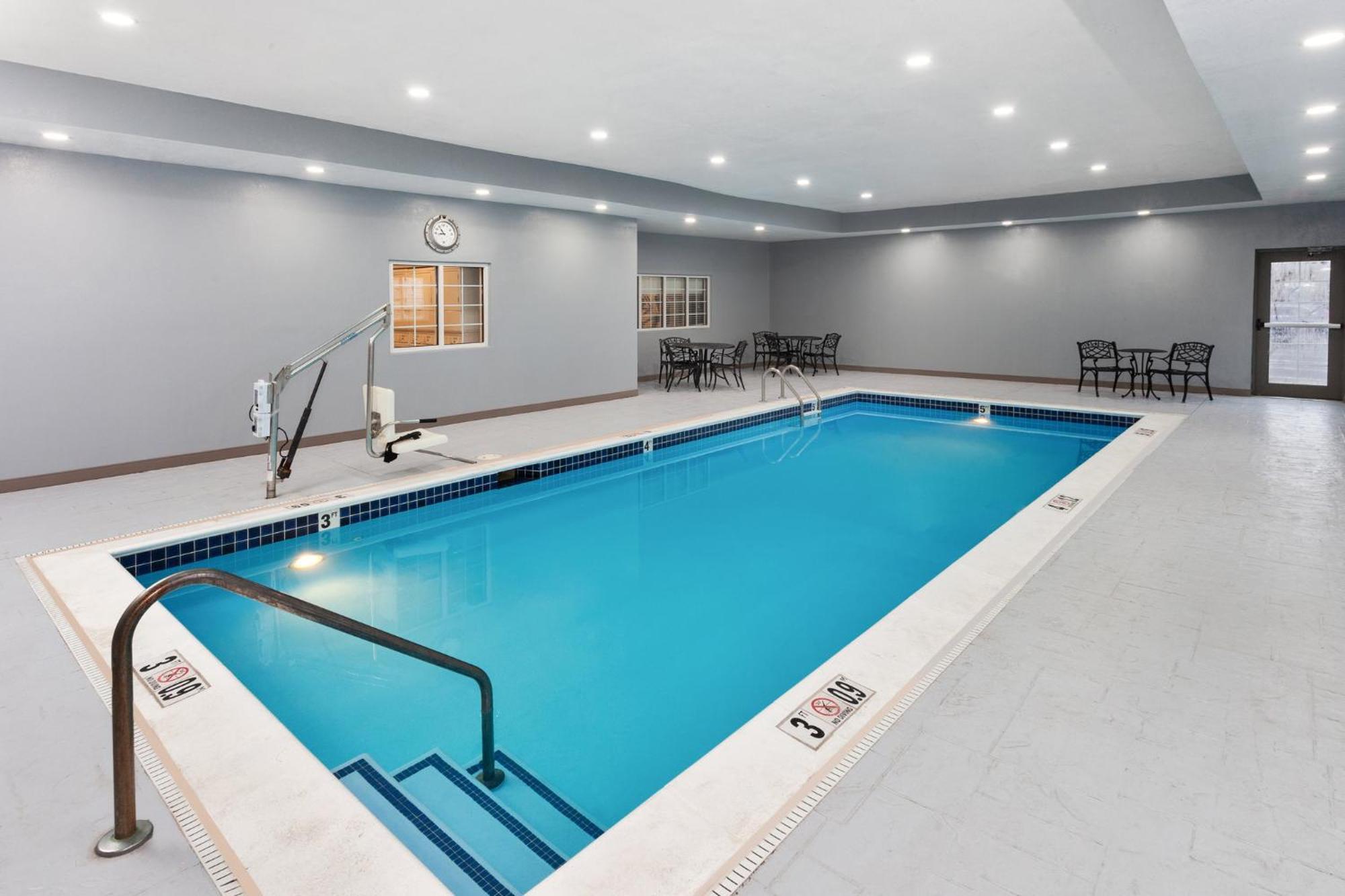 Candlewood Suites Louisville North By Ihg Clarksville  Buitenkant foto